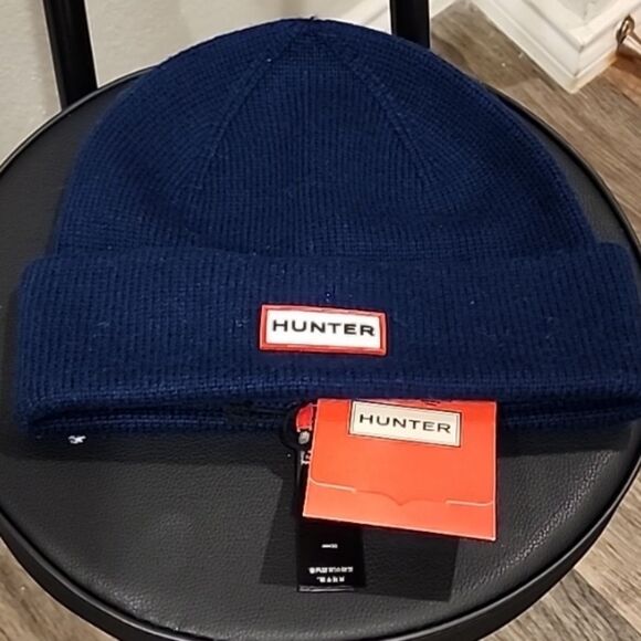 Hunter Play Essential Cuff Beanie - Picture 5 of 6